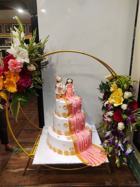 WEDDING AND ANNIVERSARY CAKES
